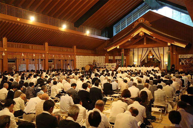 大祭に参列した全国の教信徒